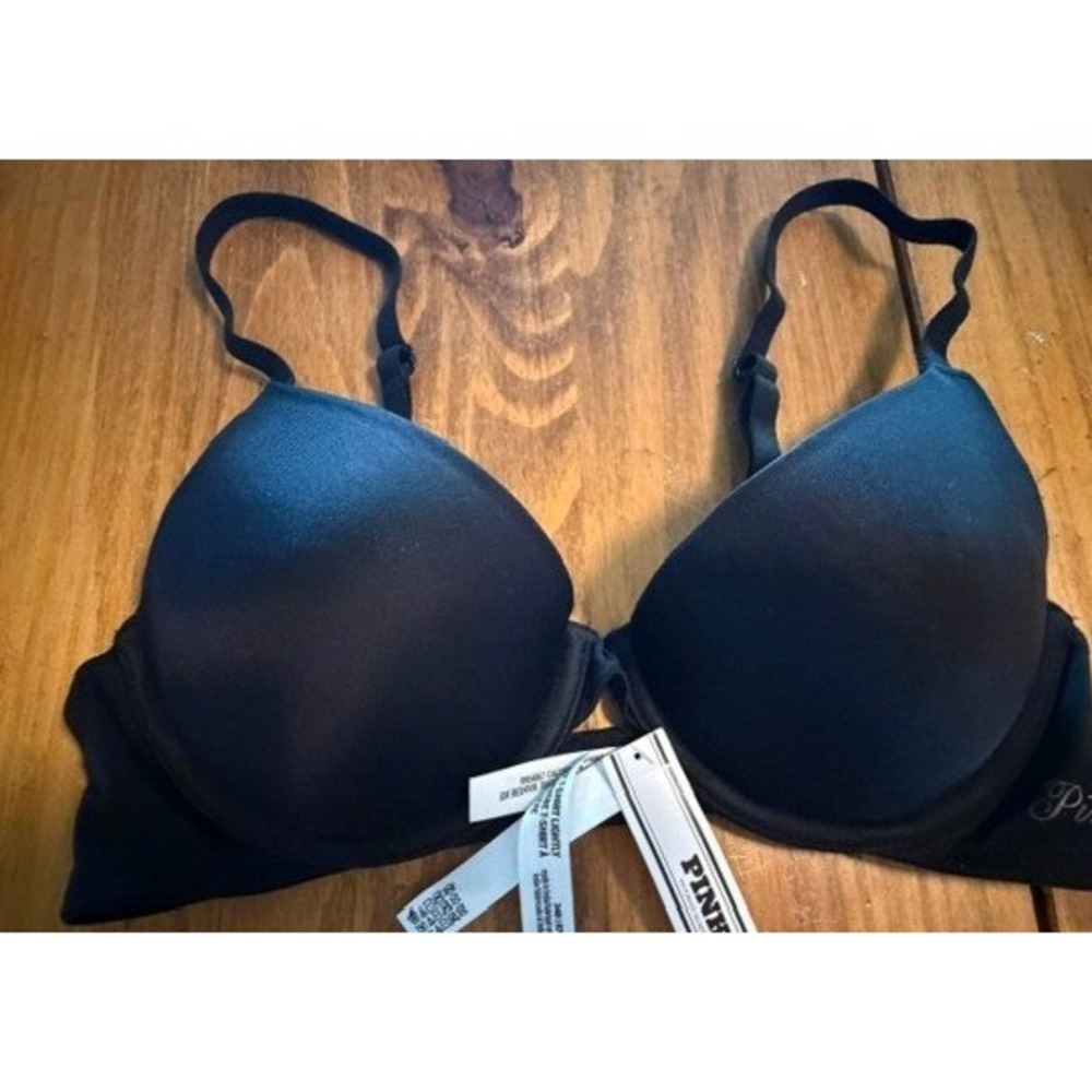 Victorias Secret PINK Wear Everywhere T-Shirt Bra Black 34B Lightly Lined New